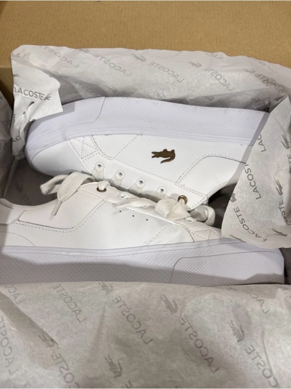 Lacoste Woman’s White Sneakers with Gold Croc Accent worn once!!! - Picture 8 of 9